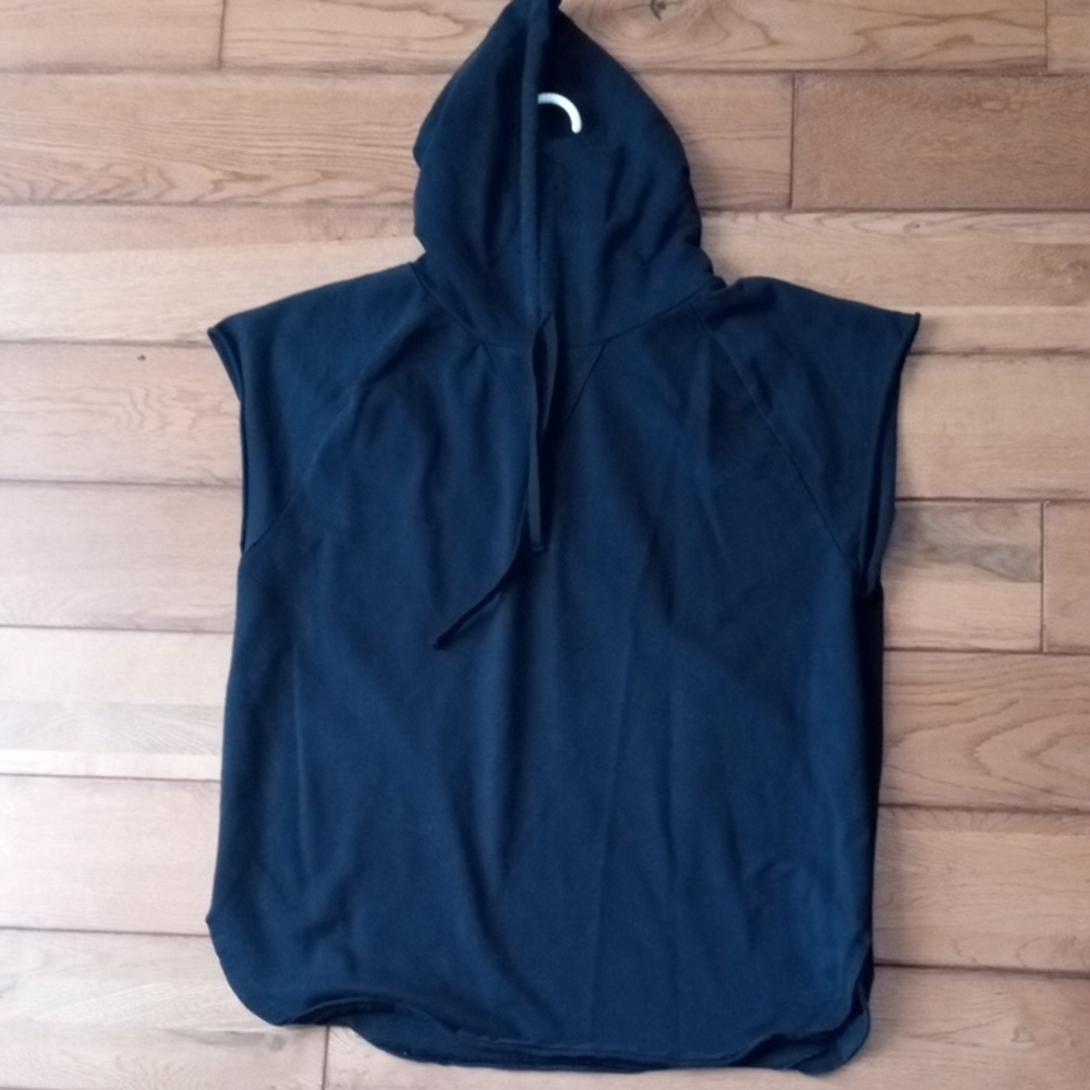 Black Sleeveless Hoodie